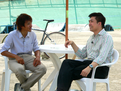 Wong Kam-Po, the “Wong Kam-Po chatting about his recent life with Li Chan Wing, the program host.”