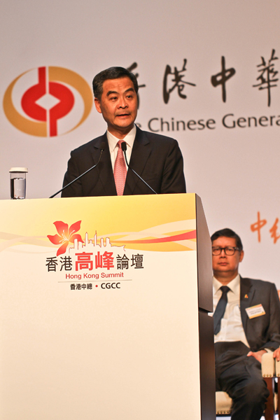 特首梁振英先生呼吁东亚国家和香港加强合作。