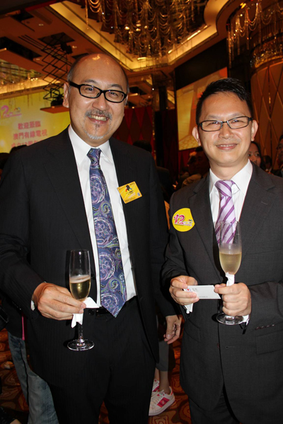 Mr. Kit Szeto with Mr. John Chiang, Chief Commercial Officer of Macau Cable TV.