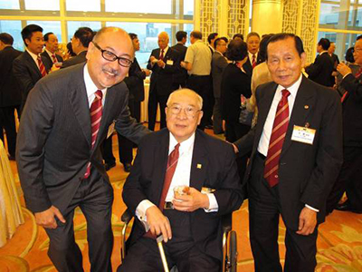 From left to right: Mr. Kit Szeto, Dr. James Tak Wu, Honorary Chairman of the Maxim’s Group and Permanent Honorary Committee Member of the CGCC, Mr. Fuen Lee, Chairman and Managing Director of Yuen Tai Trading Co. Ltd. 