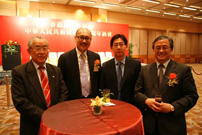 Meeting old friends, making new ones. From left to right: Mr. Lam Kwong Siu, Deputy Chief Executive of Bank of China International; Mr. Kit Szeto; Mr. Jacky Foo, Consul-General, Consulate General of the Republic of Singapore - Hong Kong; Mr. Huang Mingang, Member of the National People’s Congress. 