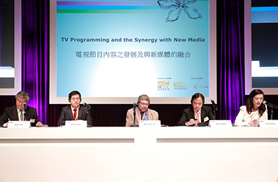 From left to right: Mr. Peter Lam, Vice-President of the Hong Kong Televisioners Association; Mr. Ahn Taeg Ho, Managing Director of Future Strategy, Munhwa Broadcasting (MBC); Mr. Ben Mendelson, President of Interactive Television Alliance (ITA) Corporation; Mr. Ho Lai Chuen, Executive Vice-President & General Manager (Production) of PCCW Media Ltd.; Ms. Vicky Zhang, CEO of Art-cloud Times Film and Media Advertise net Co., Ltd.