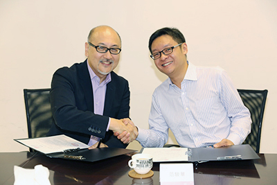 司徒傑先生與范駿華先生簽訂了合作協議，並感謝范駿華先生的協助並祝願合作順利。