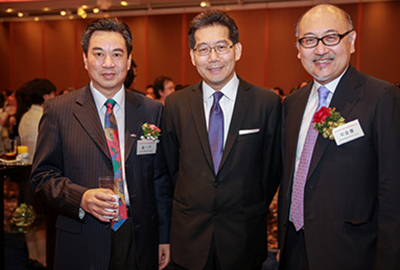 Mr Sheng yiping , Manager of Ta kung pao（1st from left）Mr.Gregory So Kam-leung Deputy director of the Preparatory Committee of Media Circles for National Day、 The current Secretary for Commerce and Economic Development of Hong Kong.(middle)
Mr Kit Szeto, Director & CEO of Dim Sum TV(1st from right).
 