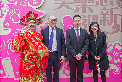 May the God of Fortune smile on you! From 2nd from left, Mr. Kit Szeto, Director & CEO of Dim Sum TV, Mr. Roy Tang Yun-Kwong, Director of RTHK, Ms. Ceci Chuang, Vice-President of Dim Sum TV.
 