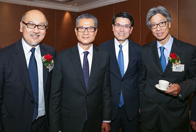 (left to right) Mr. Kit Szeto, Director & CEO of Dim Sum TV; Mr. Paul Chan, Secretary for Development of the HKSAR; Mr. Edward Yau Tang Wah, Director of the Chief Executive’s Office; Mr. Xiao Shihe, President & CEO of Sing Tao News Corporation Ltd. 